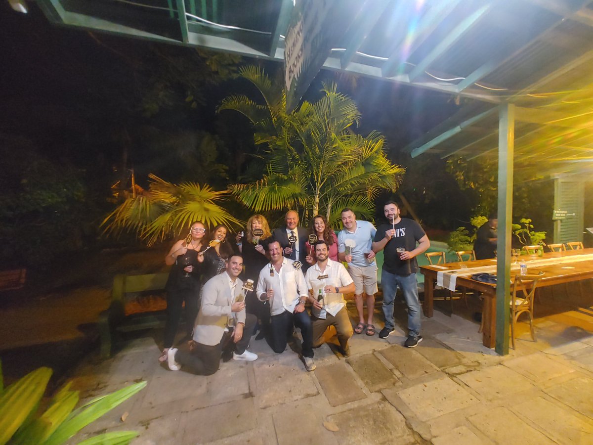 rudy2582's tweet photo. Good Times Mo https://t.co/9n2ZhK9u41