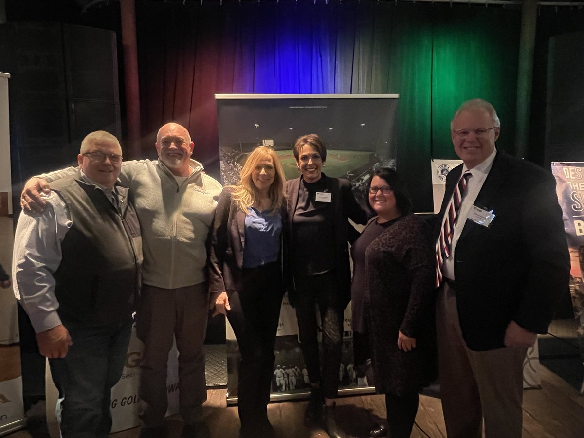 CarrieKoelkerIA's tweet photo. When statewide tourism colleagues join my legislative colleagues it makes for a happy heart! #thisisiowa #tourism Tourism night was a success! #tourismcaucus #revenuegenerator partnerships and collaboration 💪🏼💪🏼 https://t.co/4cLLAxLCLi