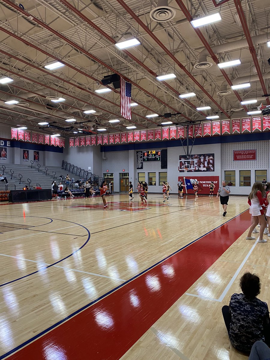 ladytexanbball's tweet photo. It was a GREAT night to be a LADY TEXAN!! Our future Lady Texans did an awesome job tonight. Our bball family is expanding and looking good doing it!!!!#WErONE#Futureisbright#family https://t.co/yS1hw2IEAX