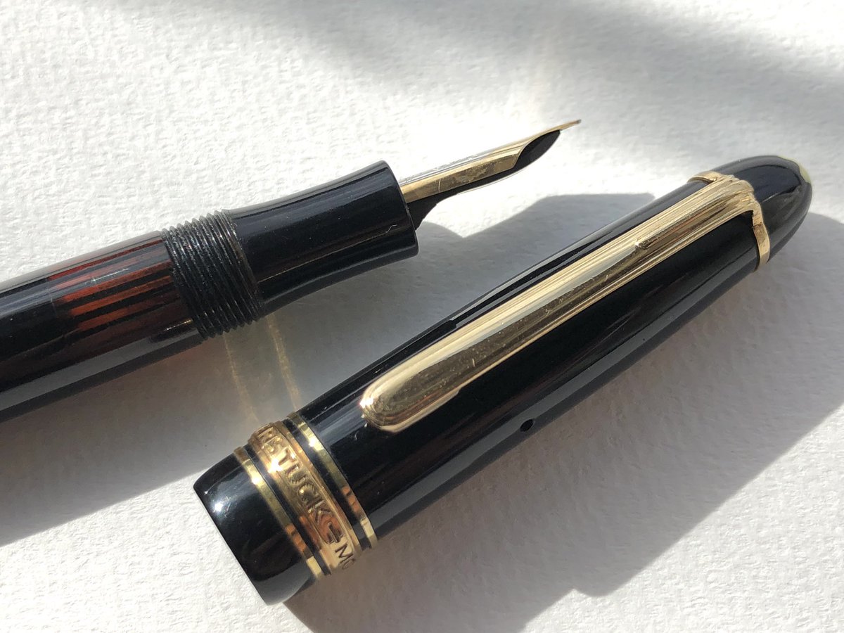 koppe_pen's tweet photo. MontBlanc Meisterstuck 142G

念願のヴィンテージモンブランです！
サイズは小ぶりですが、とても高級感があります。
インク窓とフラットなペン芯が特に気に入りました☺️

#新年筆  #購入品  #万年筆 https://t.co/bqbG7HawLc