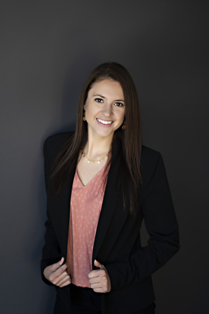 jessann330's tweet photo. Me to my boss’ boss: 
My name is Jessica, and I’d like a promotion. Please. https://t.co/g7fyYs89DL