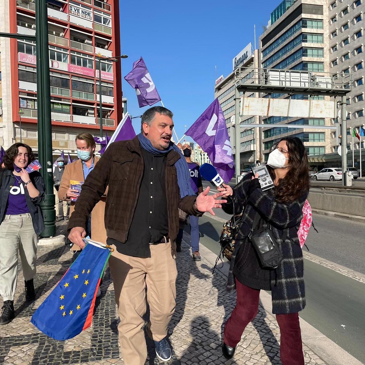 TiagoMatosGomes's tweet photo. Grande arruada em Lisboa, entre o Campo Pequeno e a Assembleia da República. 

#volt #voltlisboa #voltdistritallisboa #voltportugal #volteuropa #lisboa #lisbon #grandelisboa #portugal #uniaoeuropeia #uniãoeuropeia #ue #eu #europeanunion #europa #europe #legislativas2022 https://t.co/gAaPipqsK5