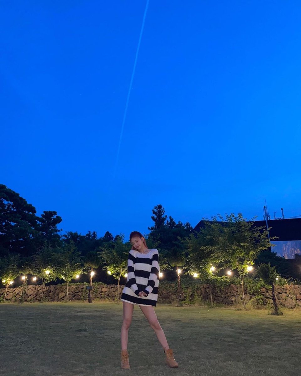 #ITZY #있지 #MIDZY #믿지 #CRAZYINLOVE #LOCO
#ITZYComeback #예지 #Yeji