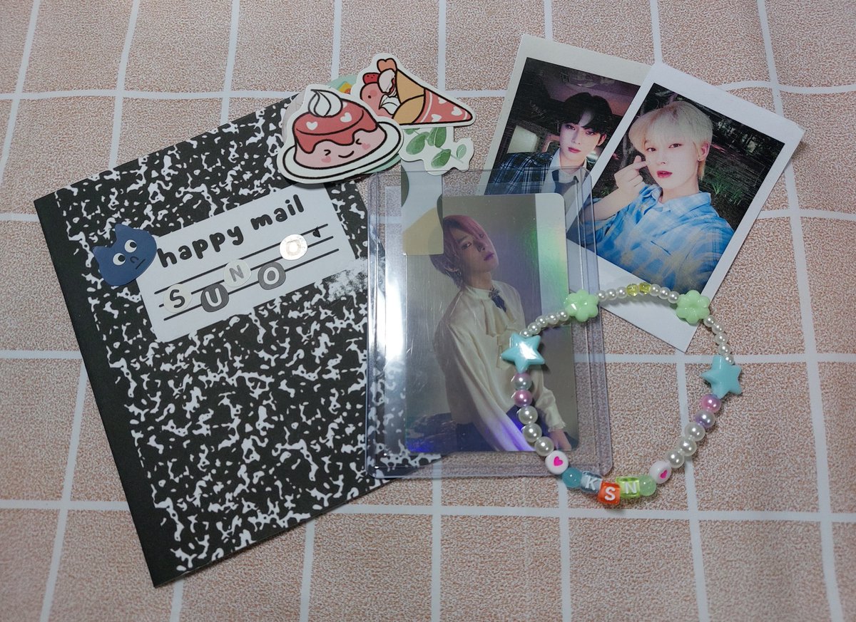 forsuntrades's tweet photo. 《 ➳ #sunreign_mails》

tysm to @04woncart, sunoo arrived safely ! super cute ng freebies and very aesthetic + safe yung packaging ♡

.. #wonproofs https://t.co/yQFQrW0ty6