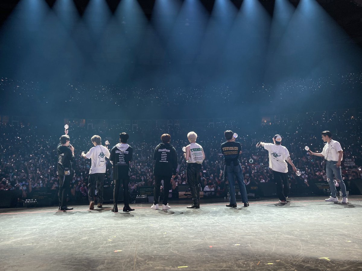 [📷] TODAY ATEEZ ⠀ THE FELLOWSHIP : BEGINNING OF THE END IN Dallas👍 오늘 공연도 에이티니와 함께여서 너무 소중하고 행복한 시간이었습니다❤ 에이티니에게도 소중한 추억이 되었길 바라요🥰 ⠀ #TODAY_ATEEZ #ATEEZ #에이티즈 #ATEEZ_2022WORLDTOUR_withUNIVERSE