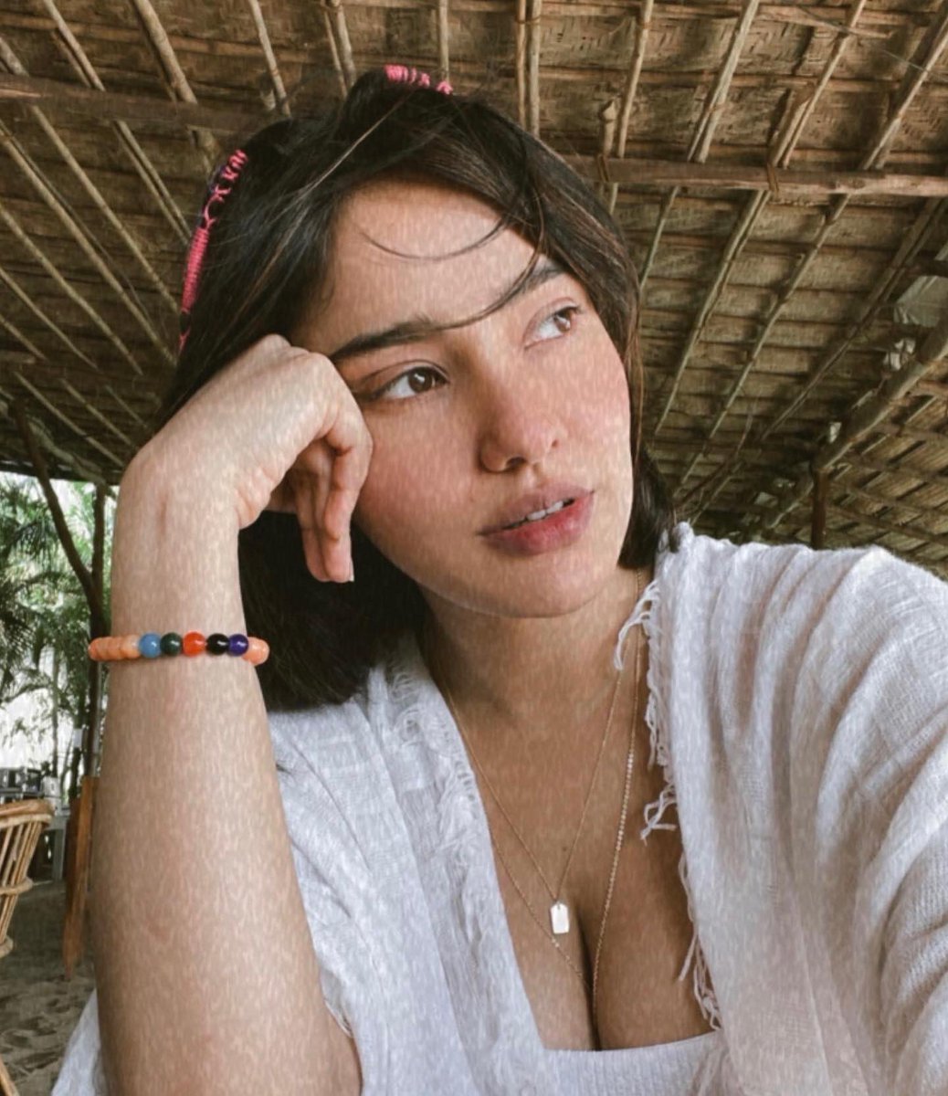 _whatsinthenews's tweet photo. #nehasharma

#postcardsfromgoa 😶‍🌫️ https://t.co/EdPqFdDMbX