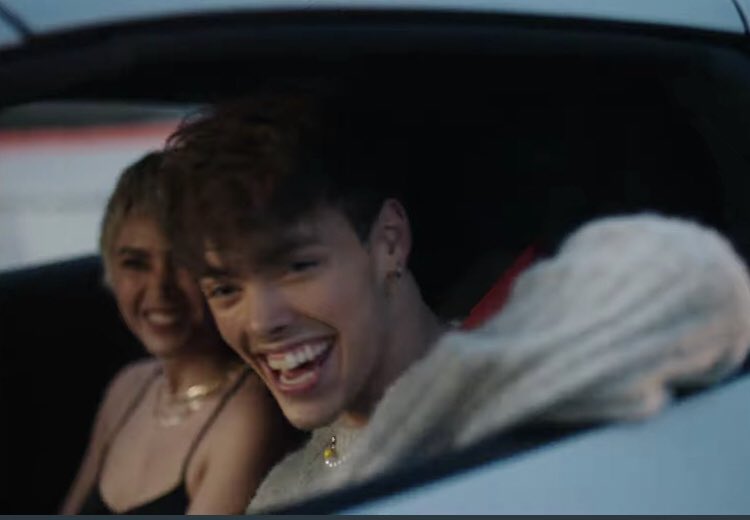 luvchennie's tweet photo. zach herron!! zach herron:):) zach herron?? zach herron <333 https://t.co/WqeEjpTAMq