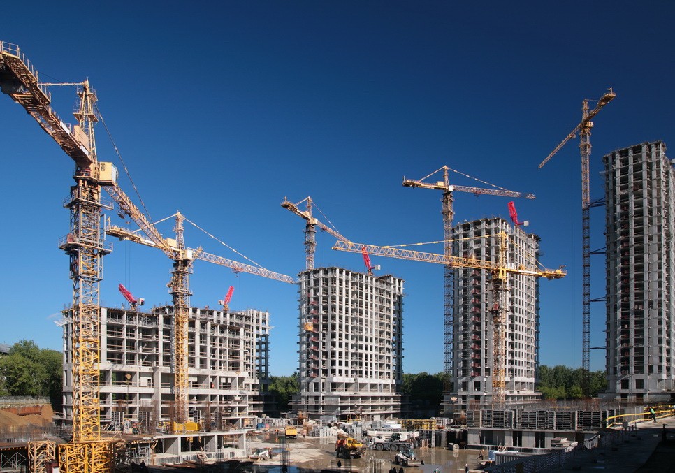 С 2022 года строители могут в связи с ростом цен увеличить цену контрактов сроком действия менее года iossro37.ru/news/s-2022-go…