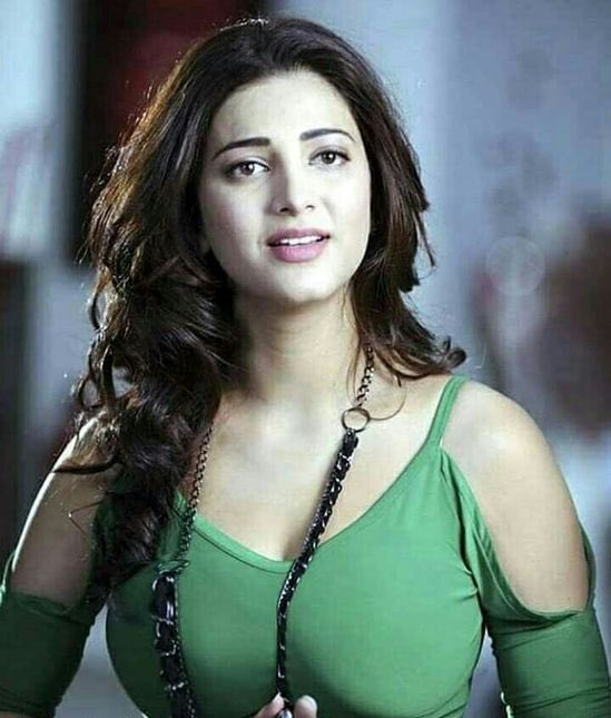Very happy birthday shruti haasan 