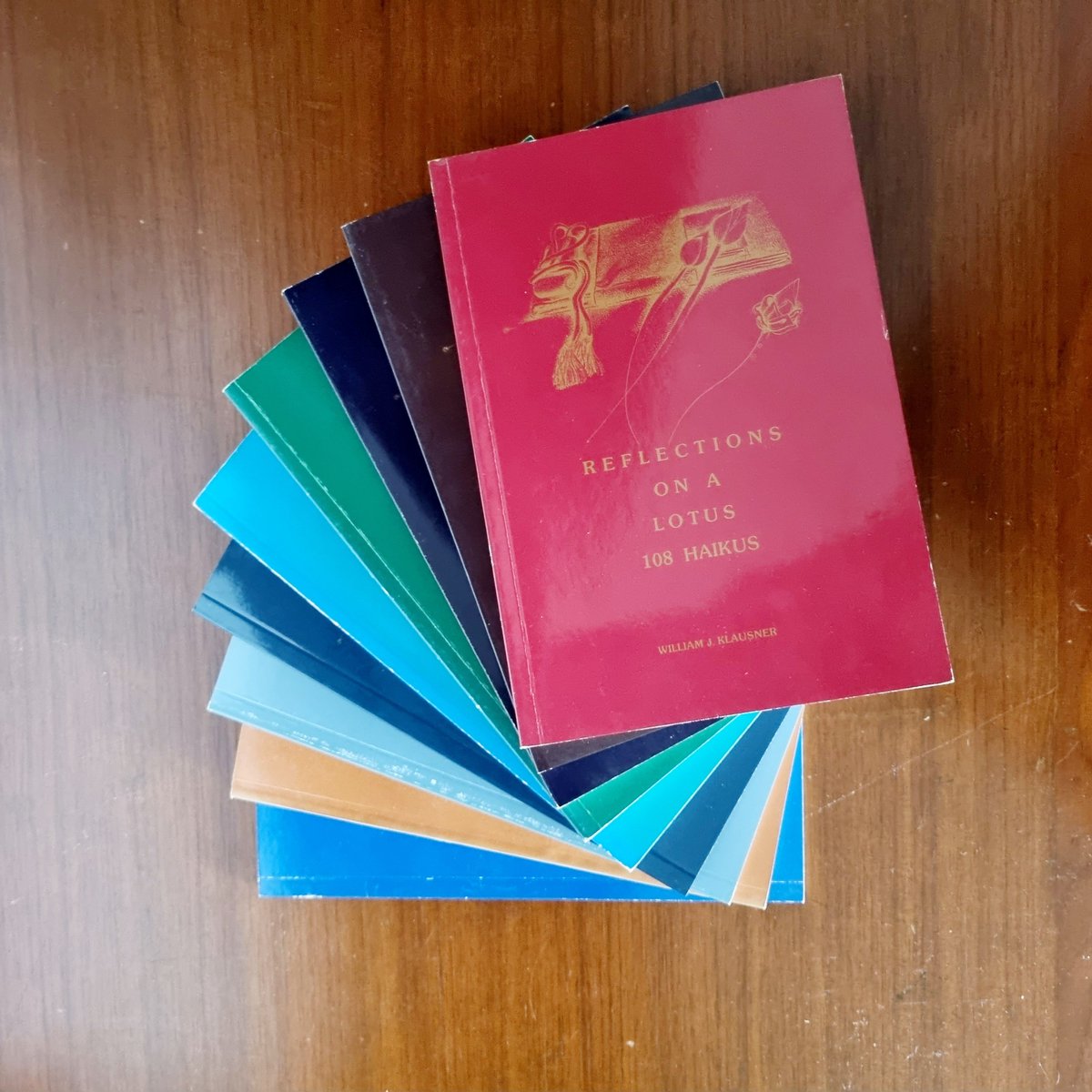 EduJasmina's tweet photo. Some people never get to meet their hero
I'm grateful that I've always known my hero. He was my mentor, moral compass, and my grandfather
Every week I find more precious keepsakes, and these are but a few of them 
#WilliamJKlausner #SiamSociety #ThaiCulture https://t.co/Rq1C5fe0Jg