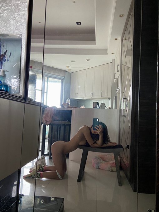 Not typical Friday morning but good morning 😇  https://t.co/RZShbo9k5h https://t.co/RBj5vkWOfC<a href="/tag/beauty"class="tags"><span>#beauty</span></a><a href="/tag/sexy"class="tags"><span>#sexy</span></a><a href="/tag/sunset"class="tags"><span>#sunset</span></a><a href="/tag/yummy"class="tags"><span>#yummy</span></a><a href="/tag/babe"class="tags"><span>#babe</span></a><a href="/tag/sendinglove"class="tags"><span>#sendinglove</span></a>
