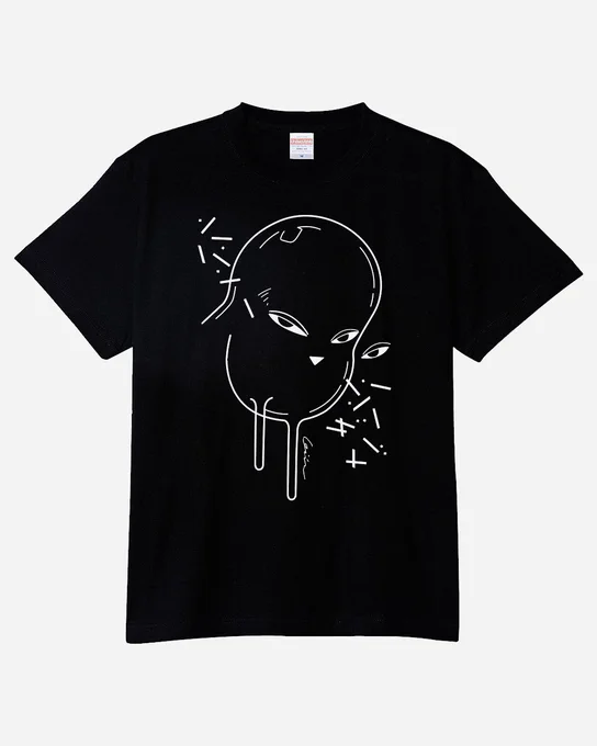 Tシャツ白と黒それぞれシルクスクリーン2種、バラバラの「ギ」を散りばめました展示会場にて販売いたします。※オンラインでのお取扱いは会期後 