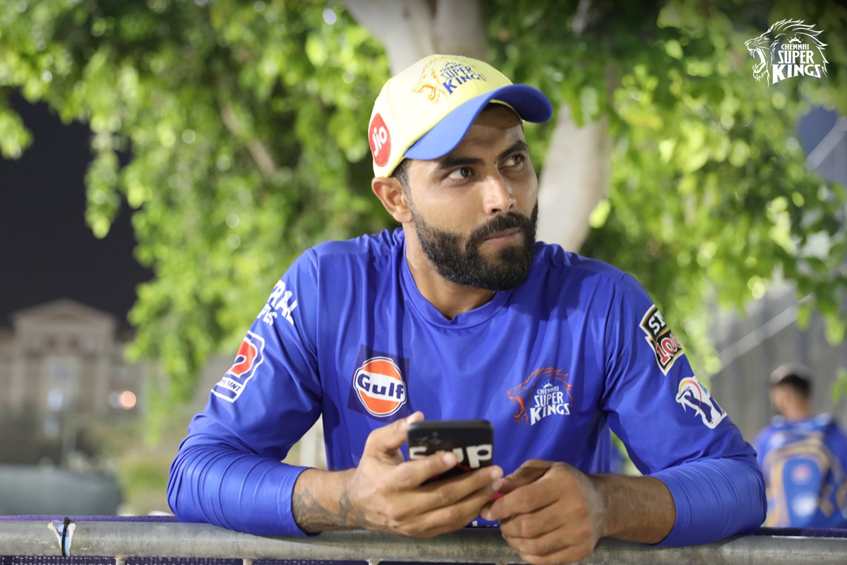 ChennaiIPL's tweet photo. 🦁 's reaction to auction questions: Therinja solla matena?! 

#SuperAuction #WhistlePodu 💛 https://t.co/CmZ7Uiz7D5