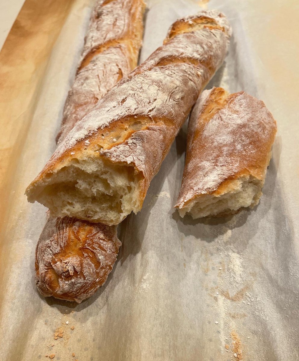 ChrysPopkoff's tweet photo. Latest baguette attempt! #baking #Bread https://t.co/TBKJtwGFDy