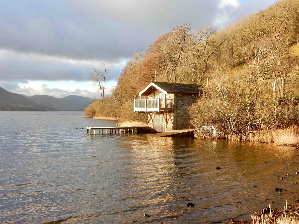 UllswaterFelt's tweet photo. #fridayfeeling #Dukeofportland #boathouse #Ullswater looking stunning yesterday @Ullswater_Way @NTUllswater @NTNorthLakes @lakedistrictnpa https://t.co/uD0VyzVauK