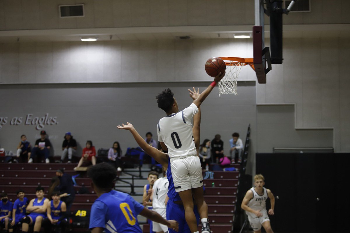 thefeather's tweet photo. Senior @OrionTomlinson surpasses 1500 career points in a (67-16) win against Alpaugh, Jan. 27. Congrats!!! @PAGMETER @penberthy_jon #thefeather #fcbasketball https://t.co/redt1GXhTp