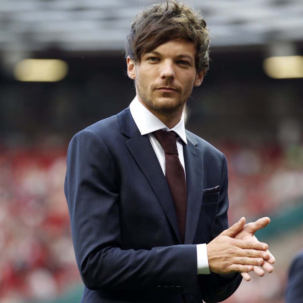 TheofficialTSTV's tweet image. I vote #Louies @Louis_Tomlinson for #BestFanArmy at the #iHeartAwards