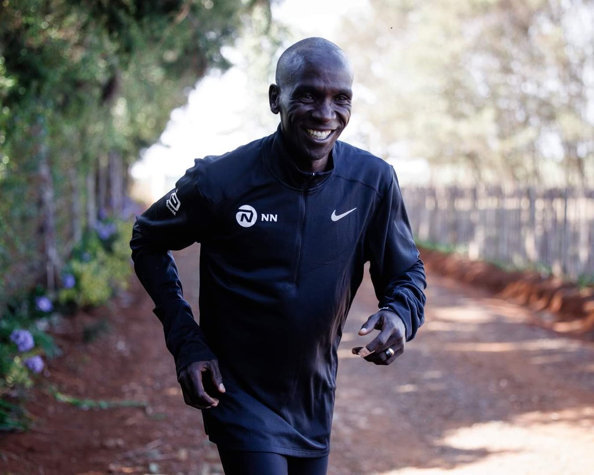 EliudKipchoge's tweet photo. Happy Friday! https://t.co/e02kts9khj