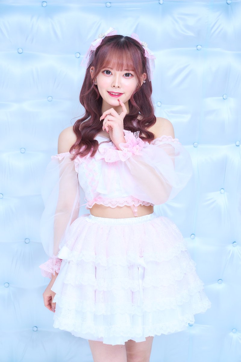 ainamarumaru55's tweet image. 🌸FloreRisa個人アー写解禁🌸

50RT達成ありがとうございます！！

ピンク色担当💘🧠
踏んだら大爆発💥顔面最強❗️
櫻木 あいな（Sakuragi Aina）

#FloreRisa
#フロレリーサ
#elseed
#拡散希望