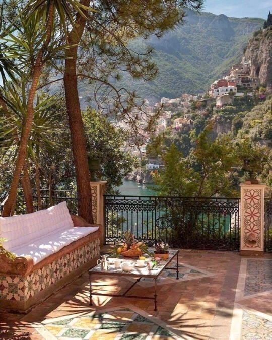 [Image: FKL1AEOXEAAiIFx?format=png&name=small]