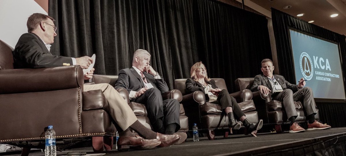 KansasRoads's tweet photo. CEO Panel @ The 99th Annual Convention of the KCA, shared great insight into the industry with our membership! Thank you Dave, Ward, Anne &amp; Randy!! @ARTBA @CRH_AmericasGR @summitmaterial @MartinMarietta https://t.co/gqMrlA9Zhh