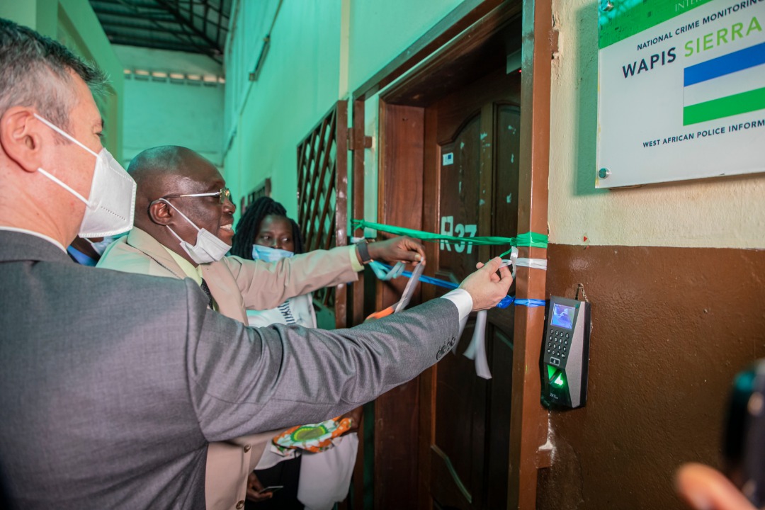 ECOWASdevparcel's tweet photo. Freetown, Sierra Leone - The government of the Republic of  🇸🇱  has inaugurated the National Crime Management System-West African Police Information System (NCMS-WAPIS) Data Collection and Registration Centre on 27 January 2022 https://t.co/ozFMhs6ZMC