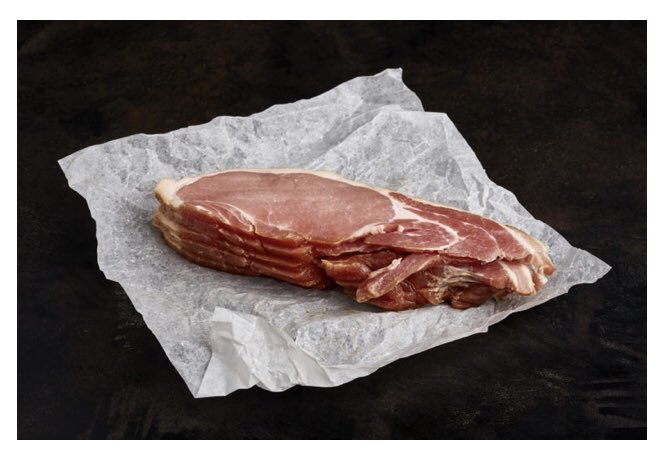 campbellsuz's tweet photo. See those €1 pack of rashers in the supermarkets? They are causing havoc on Irish pig farms. Sows may have to be culled as the cost of producing Irish pigs has rocketed up while the price falls and consumers want ever cheaper food. My report tmw on @RTECountryWide https://t.co/4VRPi3PK9N