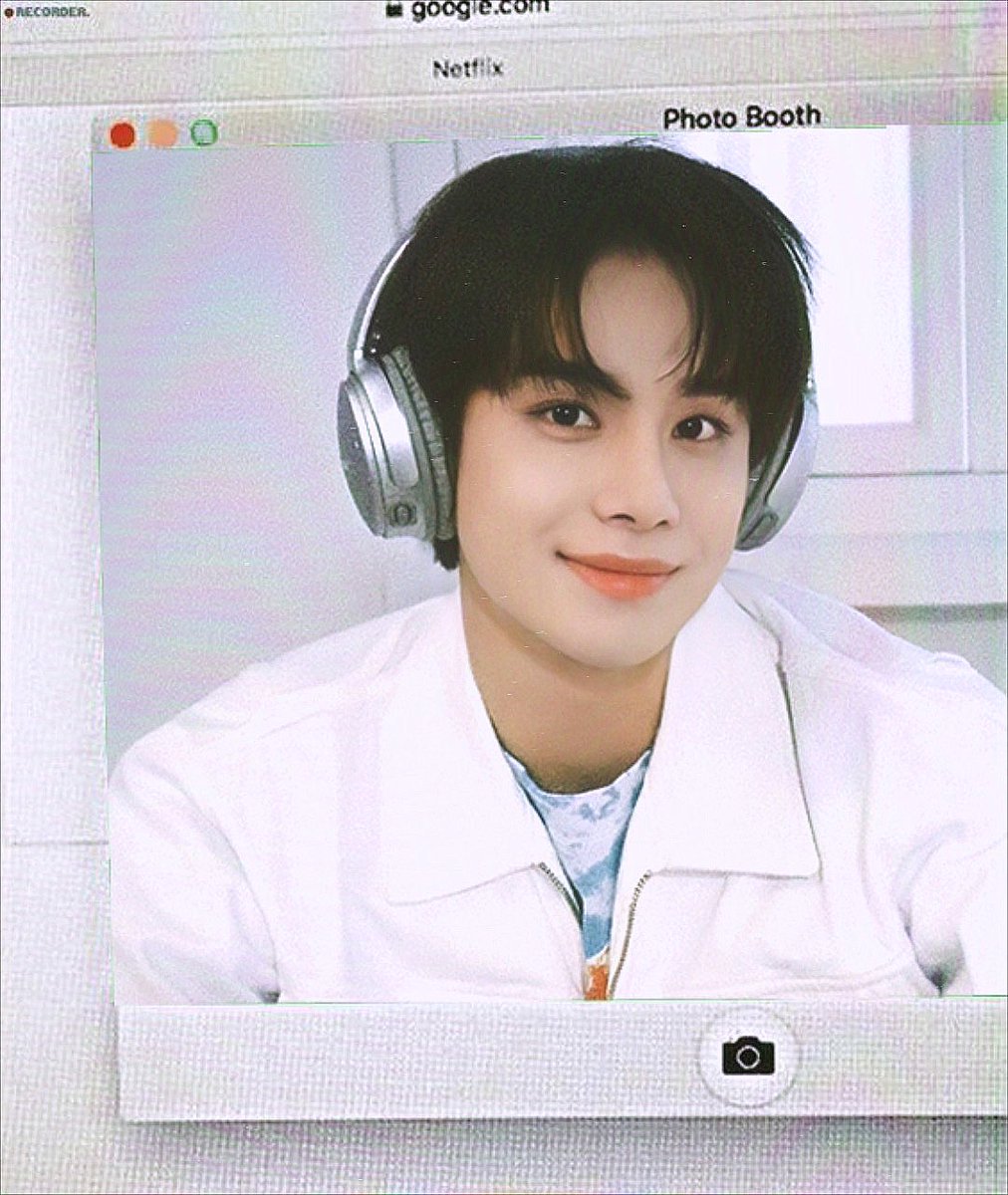 ᴡʜᴀᴛᴇᴠᴇʀ tweet media