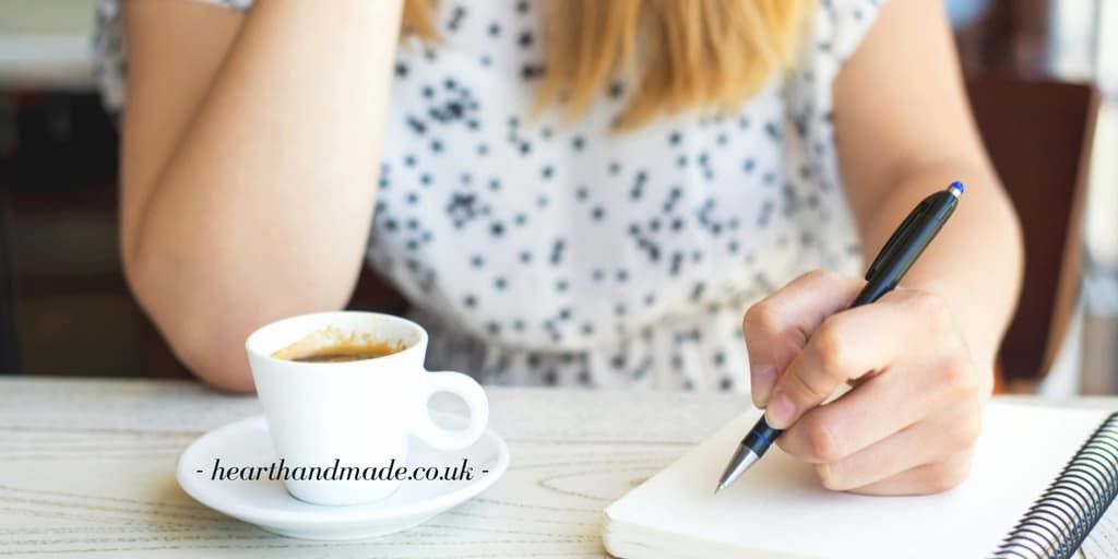 hearthandmadeuk's tweet image. Spiral notebooks are the enemy of the leftie... there are solutions out there for you and I’ve listed the most popular in this guide 

+ Free worksheets 👉 lttr.ai/sJot

#ImproveHandwriting #improvehandwritingskills