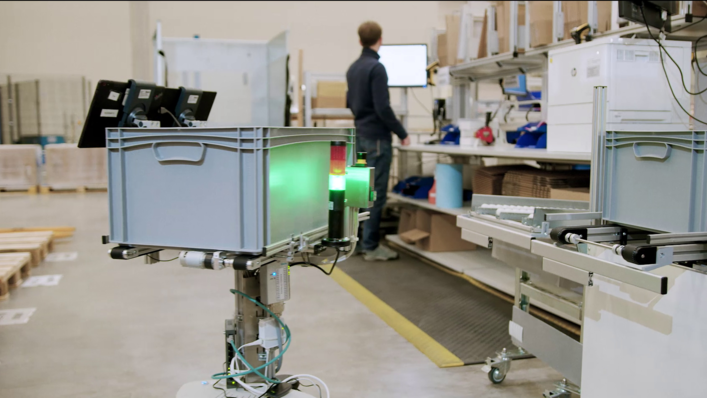 unipb's tweet photo. #Roboter zum Nutzen der Gesellschaft: Aus UPB/@HNI_PB-Verbundprojekt zur #Servicerobotik gründet sich #StartUp „toolify Robotics“ aus, das eine kostengünstigere Herstellung von Servicerobotern für kleine und mittelständische Unternehmen (#KMU) ermöglicht ➡️https://t.co/8Vg7ahacKT https://t.co/nSDa3EXdWm