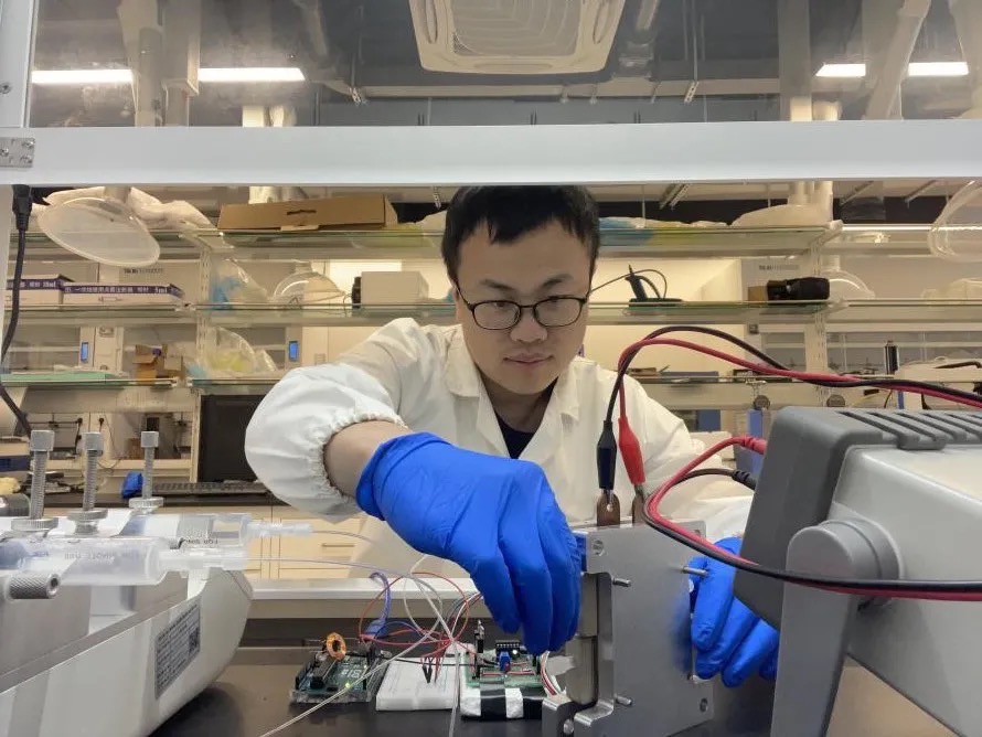 hiczju's tweet photo. 35 Innovators Under 35! Yiming Mo, a Young PI of ZJU-Hangzhou Global Scientific and Technological Innovation Center, is one of them.
https://t.co/giFETS621N https://t.co/KhC8sm6NQk