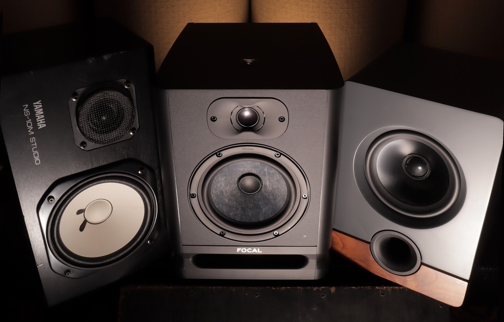How to choose Studio Monitors when you are a  first‑time monitor buyer? In the Sept 2021 edition we give you the low-down on everything you need to know

Visit sosm.ag/StudioMonitors

#dailysospost #studiomonitor #studio #recordingstudio
#studiobuild #homerecordist