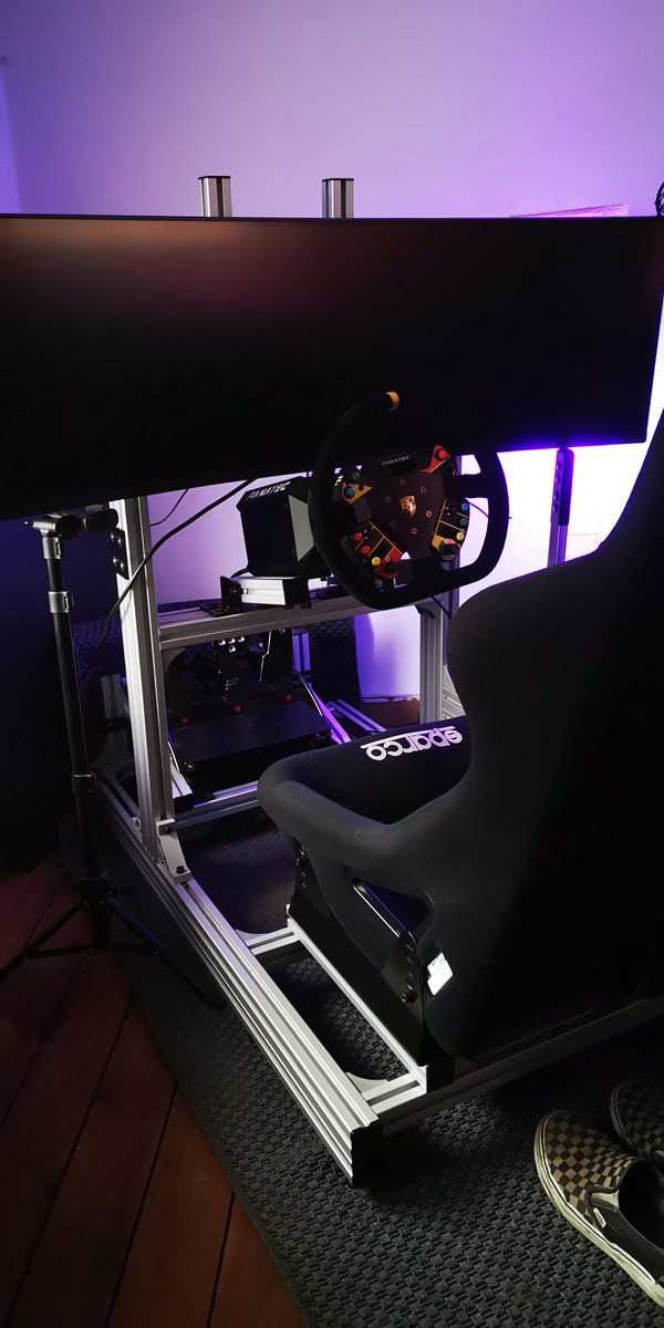 icybomb_'s tweet photo. More Simracing rig upgrades. Finally pulled the trigger on the Direct Drive.
Early birthday present from me to me. https://t.co/9fN8ZyvX17