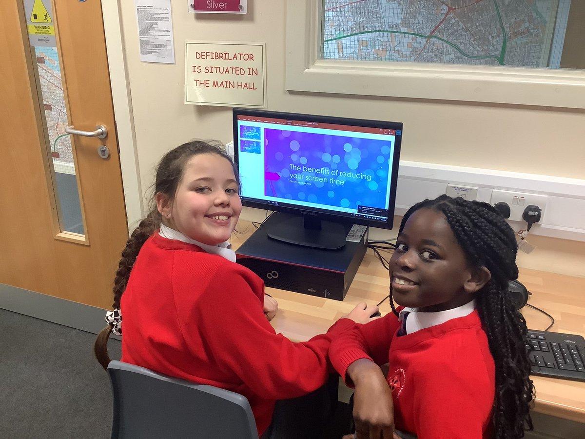 Sacred_heart_Li's tweet photo. In computing, Y6 are researching the benefits to reducing their screen time; how too much screen time can be bad for their health and ways they can reduce their screen time.
#SH7year6 #SH7computing https://t.co/T9byJwLT6M