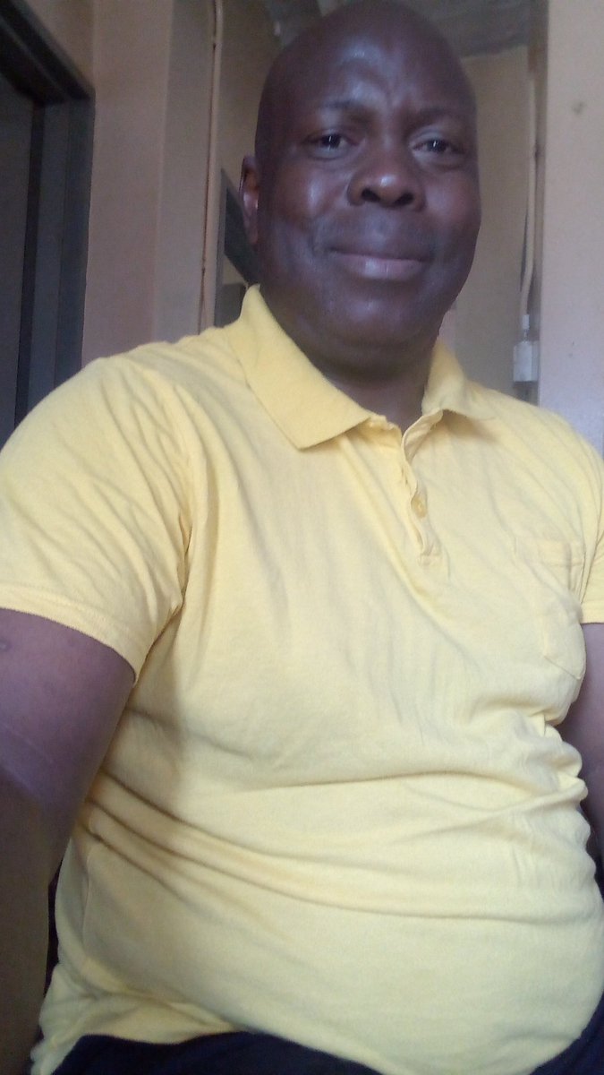 WestGandawa's tweet photo. #yellowfriday #yellowforfreedom https://t.co/HLax6TjlNv
