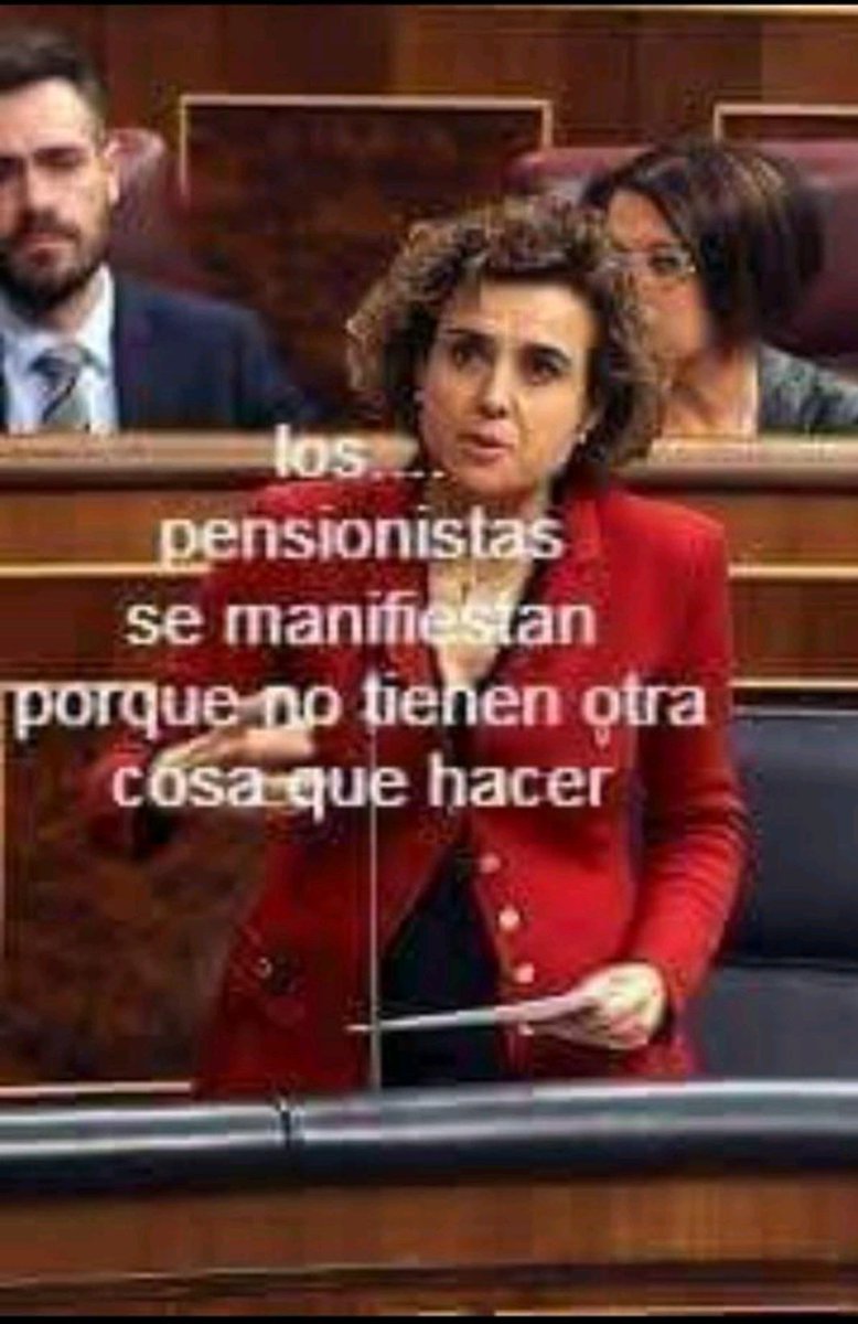 Dolors Monserrat ya te calificas tu misma como política y persona.