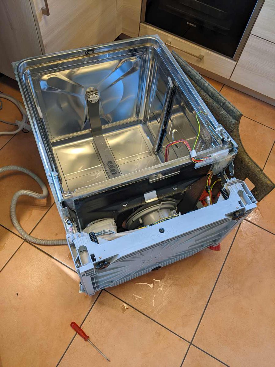 Took apart, replaced various bits and put back together the dishwasher. Astonishingly, it still works #senseofachievement #chemiststhatdiy. To change the seal in the door, the whole machine had to be taken apart #constructionfail