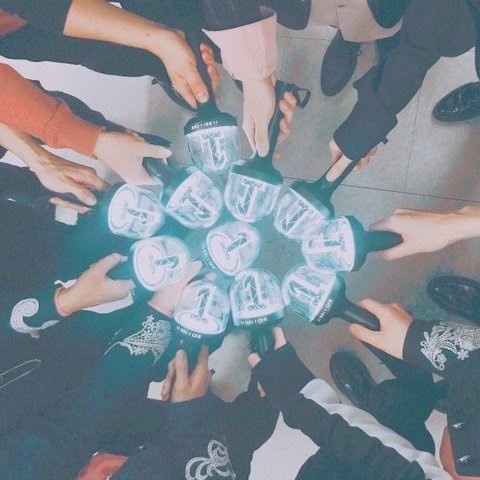 Since87perm_'s tweet photo. B-side•°
여전히 아름다운 우리의 변하지 않을 약속
매년 찾아올 1월 27일이 행복하게 기억되길••• https://t.co/6Ypinx2Fbc