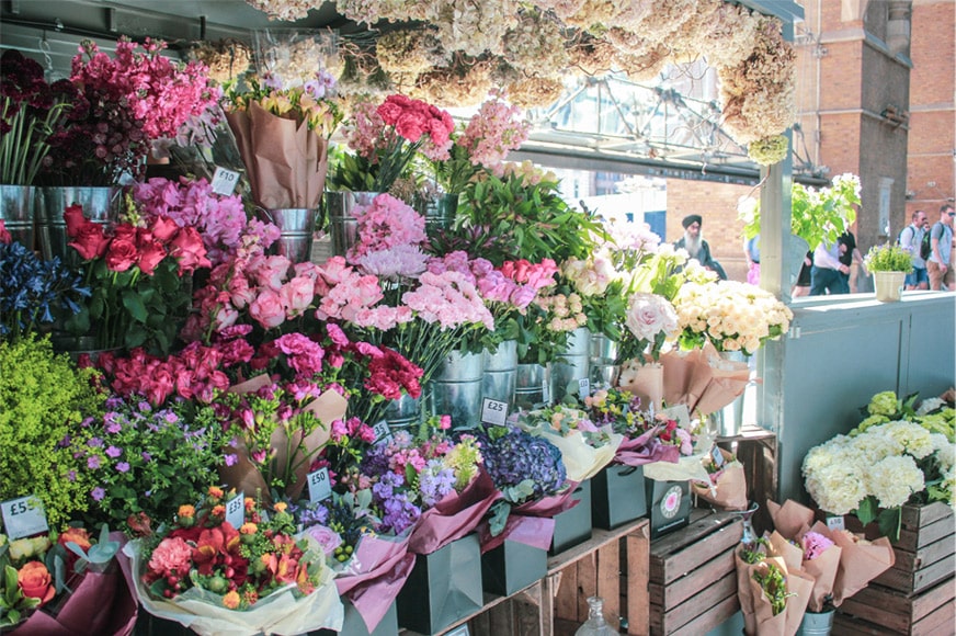Network Rail Spotlight (@spotlight_nr) on Twitter photo Happy Friday folks! 😃
Spread the weekend love with some beautiful flowers from <a href="/flowerstationuk/">Flower Station</a>, Liverpool Street💐
instagram.com/flowerstationu… 📸 Happy Friday folks! 😃
Spread the weekend love with some beautiful flowers from <a href="/flowerstationuk/">Flower Station</a>, Liverpool Street💐
instagram.com/flowerstationu… 📸
