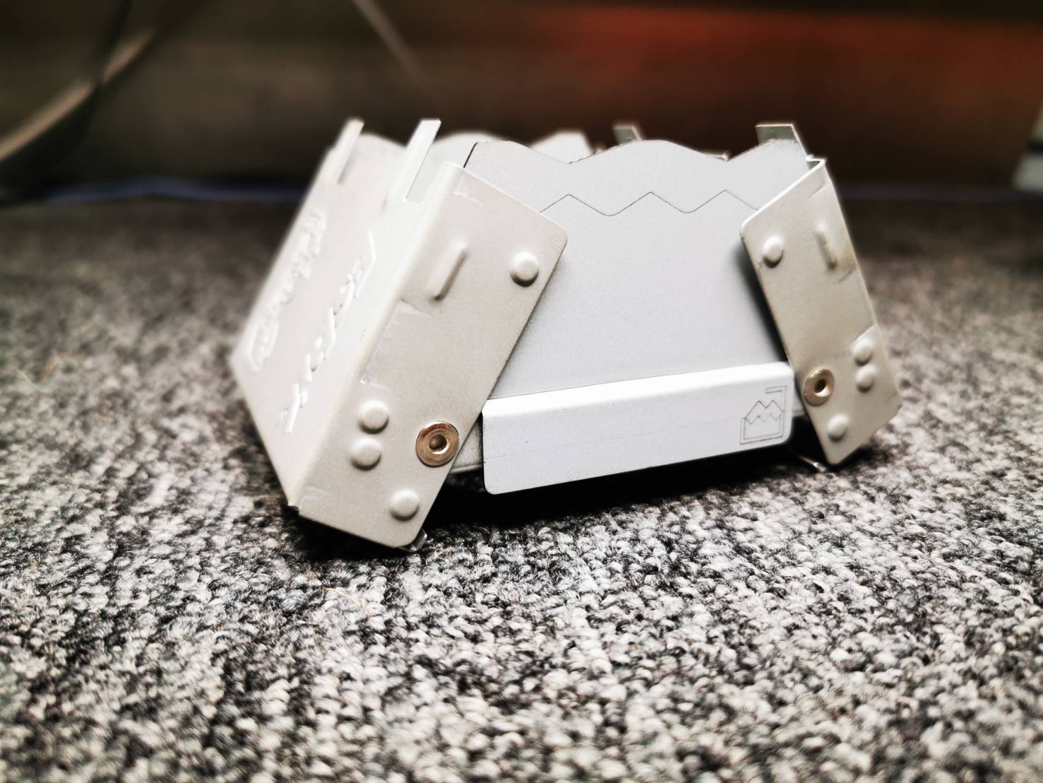 公式 M B K楽しい物つくり M B K Making Fun Things ポケットストーブ風防 角度付でも使えて全開の高さに合わせて デザインは山 T Co 9zyliuu2pl ポケットストーブ ポケットコンロ エスビットポケットストーブ エスビットストーブ