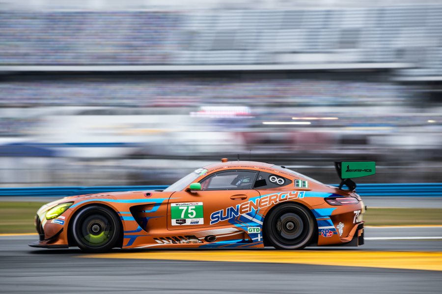 MatraxRacing's tweet photo. #IMSA | @WayneTaylorRcng No 10 Filipe @Albuquick top a wet night 🌛 practice for the @Rolex24Hours, 0.733s faster than the No 01 @CGRTeams of reigning @IndyCar 🏆 @AlexPalou.
Faster 🏎️:
LMP2: No 69 #GDriveRacing
GTD Pro: No 97 @RaceWeatherTech
GTD: No 75 @SunEnergy1Race
📸 IMSA https://t.co/VaeMro8GZy