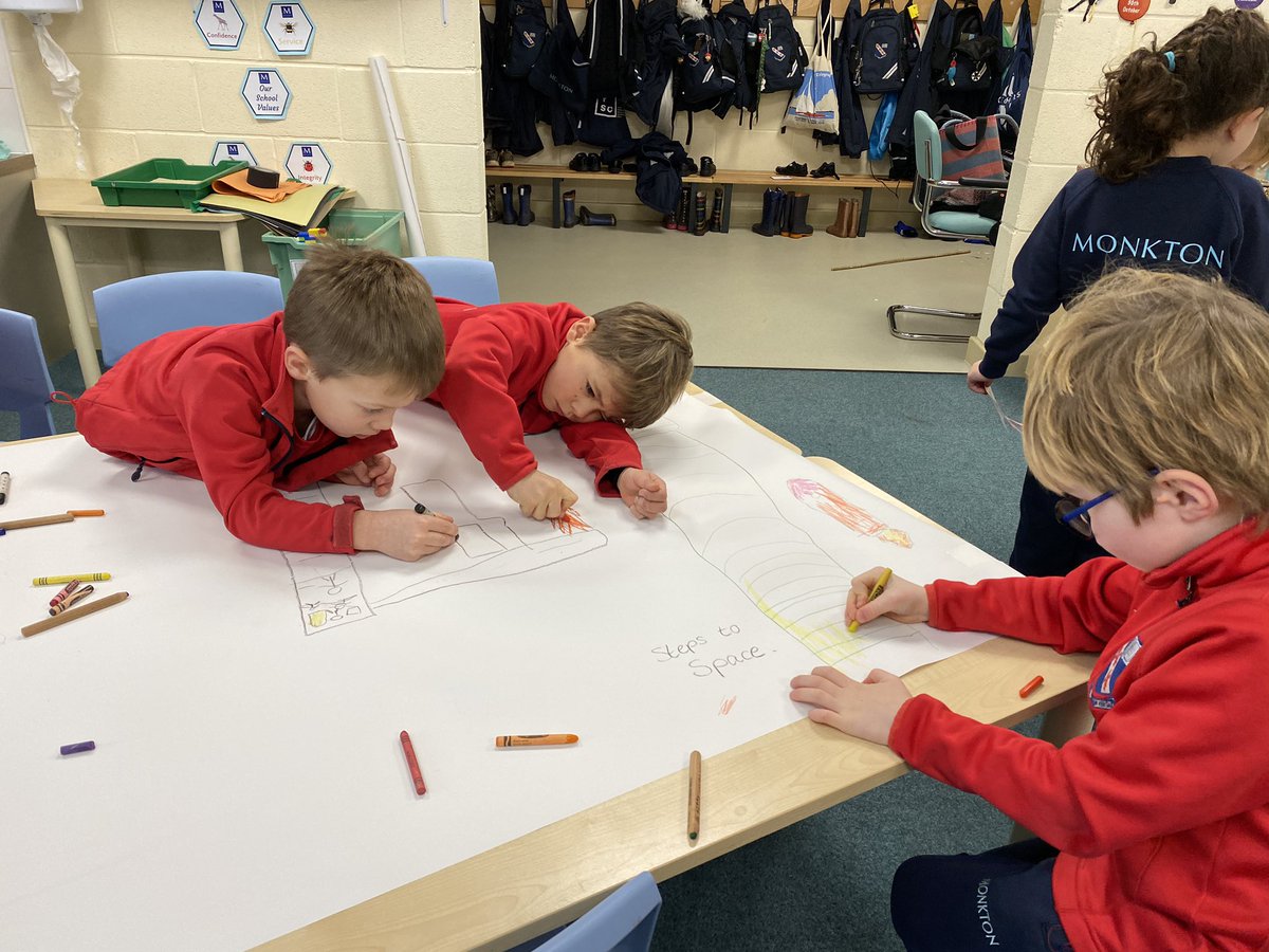 Creativity is flowing this morning in Kingfishers, secret tunnels to a base and steps to the moon. It is going to be a good Friday 😊 #MonktonYear1 #MonktonCreativity