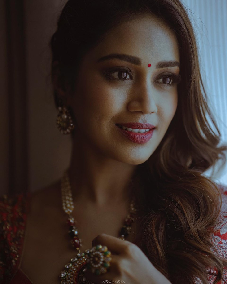 CineGalaxy's tweet photo. Nivetha Pethuraj🧡

#NivethaPethuraj #nivethapethurajfans https://t.co/dWODigKZdA