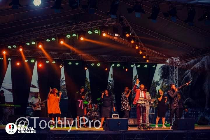 Tochlyt's tweet photo. The things we do 
+2347033707711 https://t.co/tVzftMmmPg