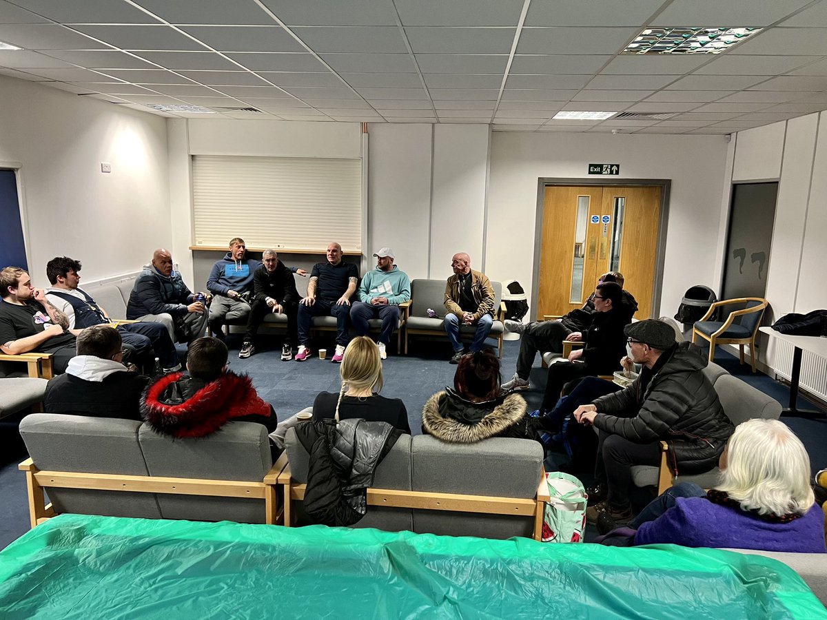 CioKickback's tweet photo. A very powerful evening of Group Therapy. Well done to all that made this possible 💜 @SWFCCP #mentalhealthmatters #KickBackRecovery #RecoveryEducation https://t.co/9tYzr7DiWB
