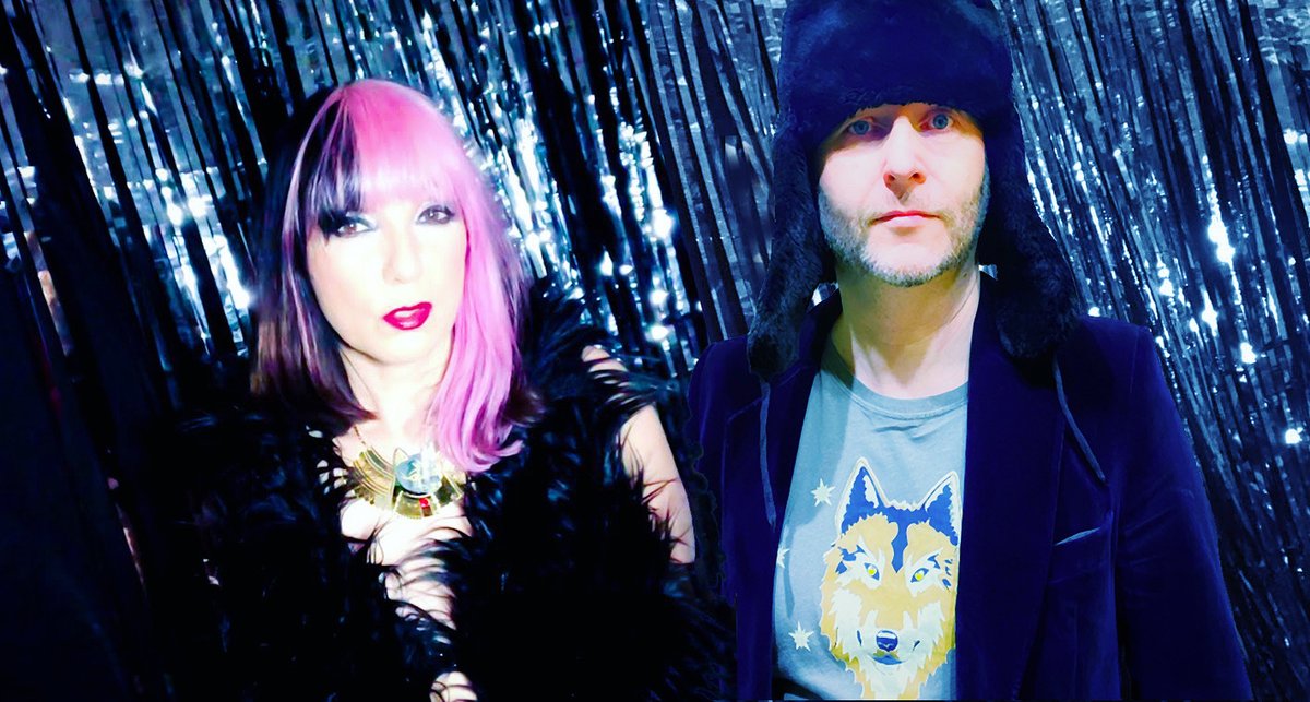 FeralFive's tweet photo. Electro-glamming with this new release 'Get It On', out now. Our take on T. Rex. Dirty synths, floating fuzz, heavy bass and beats, and a gong. Share the love! #electroglam
iTunes
https://t.co/5D1iDm2VwB
Spotify
https://t.co/NdvaFc3nh4
Apple Music
https://t.co/5D1iDm2VwB https://t.co/5rLGHdAq0w