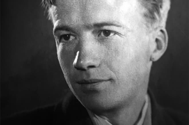 Акция «Персона» - Алексей Консовский

В Советском Союзе имя Алексея Анатольевича Консовского было известно фактически каждому школьнику. Но кто из них не знал Принца из киносказки Надежды Кошеверовой «Золушка»? 

vladkino33.ru/news/actions/3…