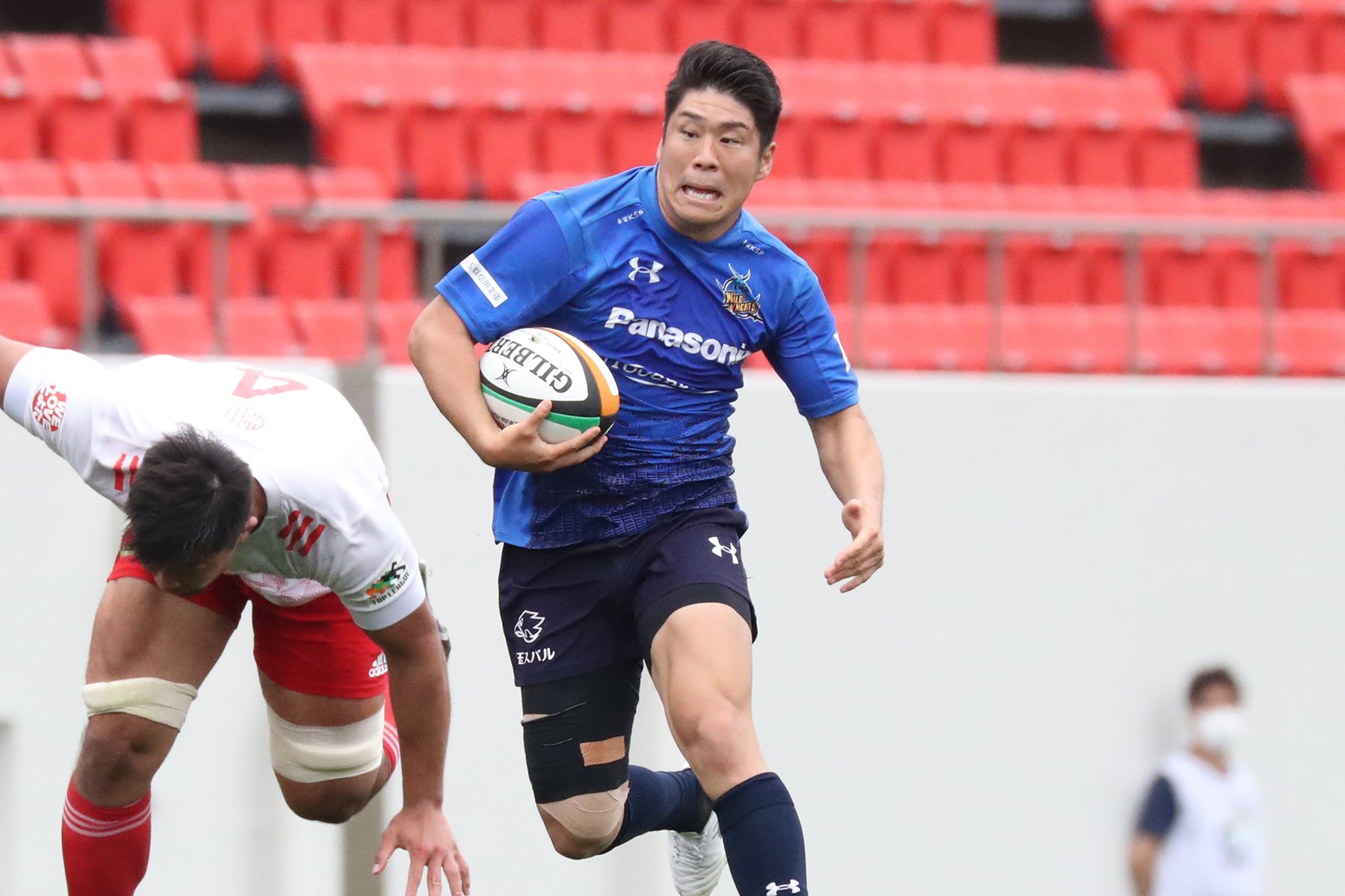 日テレラグビー 神戸 埼玉 いよいよ明日 司令塔 対決 Rwc11 を制した元 Nz代表 アーロン クルーデン 神戸 と Rwc19 戦士の現 日本代表 松田力也 埼玉 が激突 正確な判断力やキックに注目 神戸 埼玉 あす 土 ごご