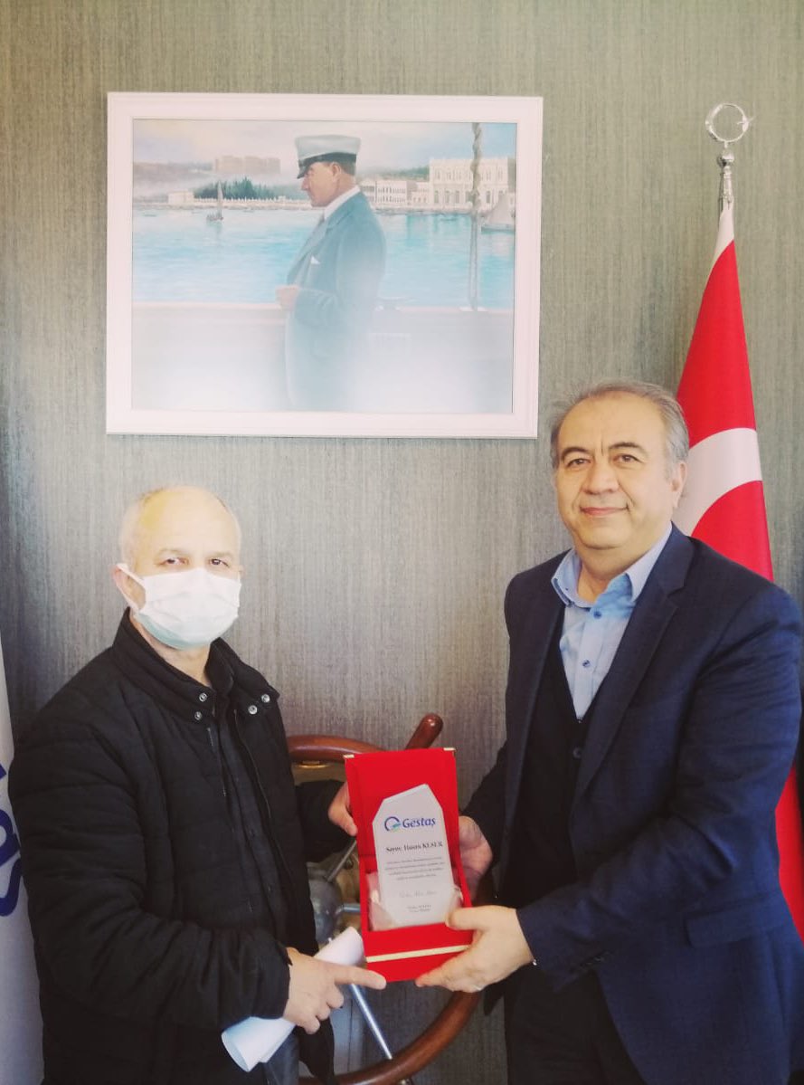 Gestaş Ailesi'nin iki üyesini emeklilik hayatına uğurladık... Serkan Kılıç ve Hasan Keser'e şirketimize verdiği emeklerden dolayı teşekkür ederiz. Pruvanız Neta Olsun... ✋ #gestaş #çanakkale