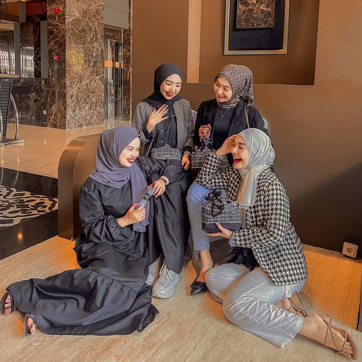 HarperJogja's tweet photo. Travel plan 2022: planning to travel with best friends. Tag your best friends with whom you are planning your next trip!
.
๐ธ by: @renithasya
.
#stayatarchipelago #stayatharper #archipelagoupdate #harperupdate #harperjogja #harpermalioboro #harperhotels #travelplan2022 https://t.co/C6gXPjlM8N